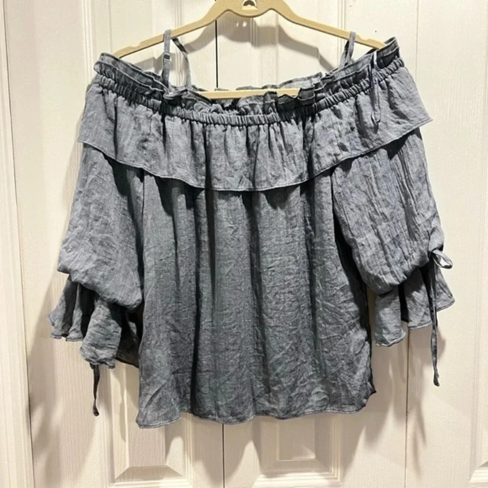 LUCKY BRAND Cold Shoulder‎ Chambray Top 2 for $22❇️ - Picture 2 of 7